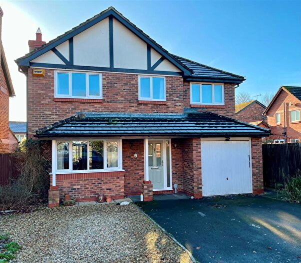4 Bedroom Detached House For Sale In Myrrfield Road, Bishopdown, Salisbury, SP1