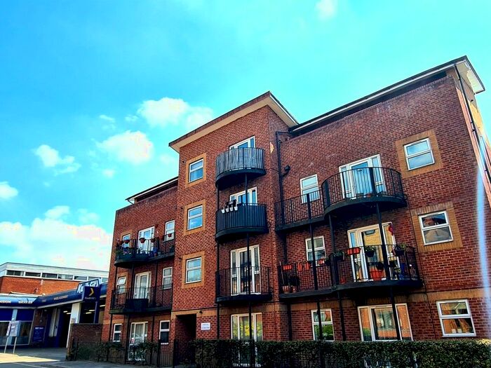 1 Bedroom Flat To Rent In Park Street, Shirley, Southampton, SO16