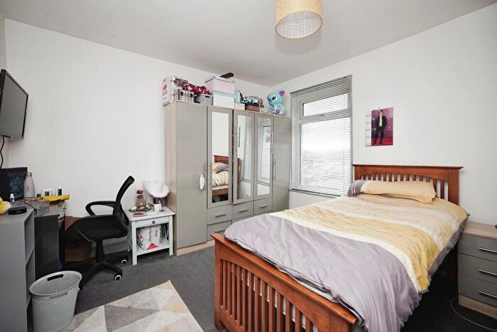 3 Bedroom Terraced House For Sale In Mayfield Avenue, Dover, Kent, CT16