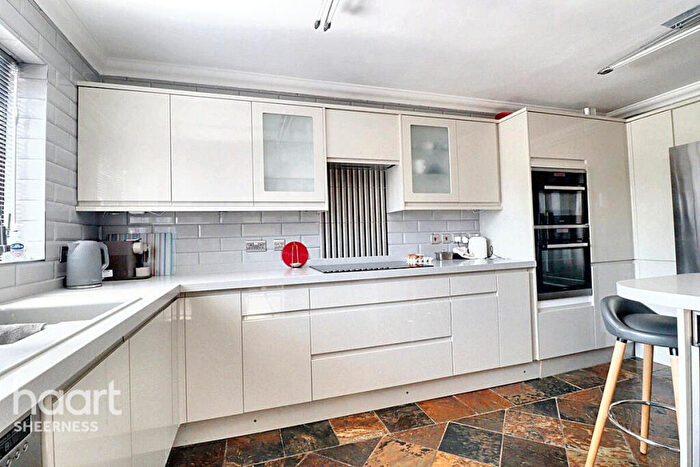 5 Bedroom Detached House For Sale In Minster Road, Minster, ME12