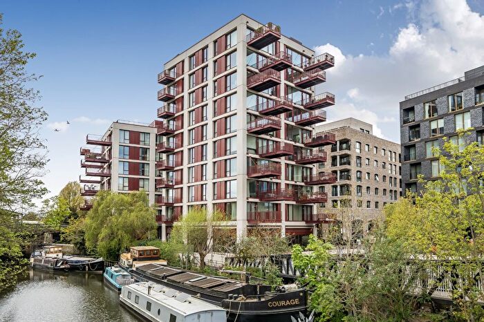 1 Bedroom Flat For Sale In Hollandbury House, Brent Way, TW8