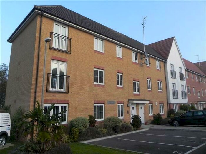 2 Bedroom Flat To Rent In Bromley Close, Harlow, CM20