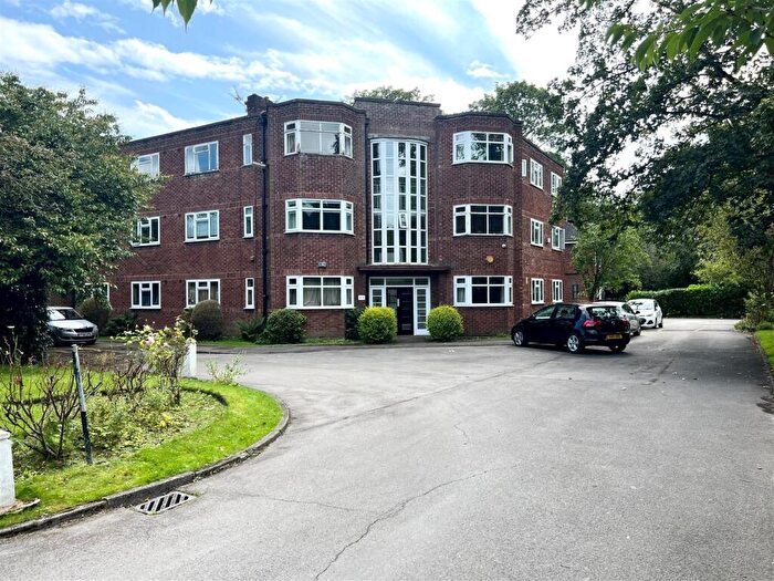 2 Bedroom Flat To Rent In Ballbrook Avenue, Didsbury, Manchester, M20