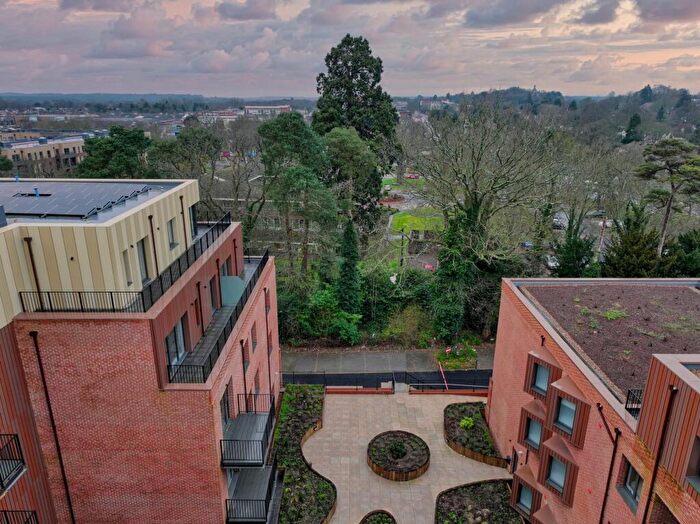 2 Bedroom Apartment To Rent In Farnborough Road, Farnborough, GU14