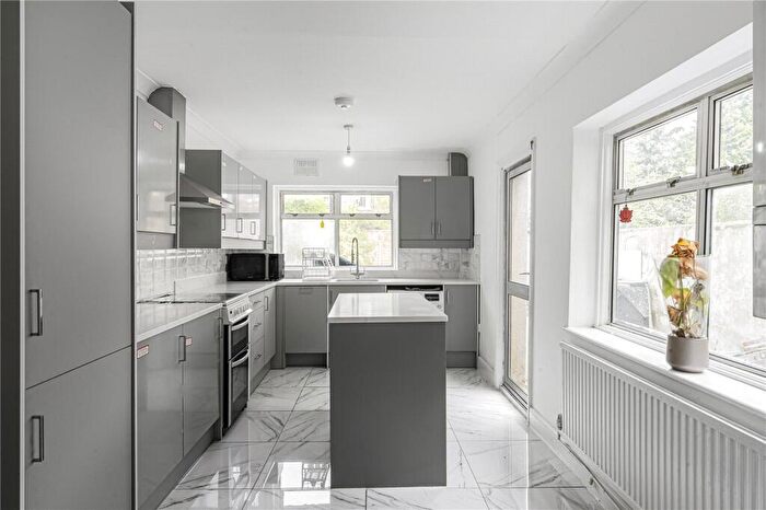 5 Bedroom Terraced House To Rent In Glenarm Road, Clapton, Hackney, London, E5