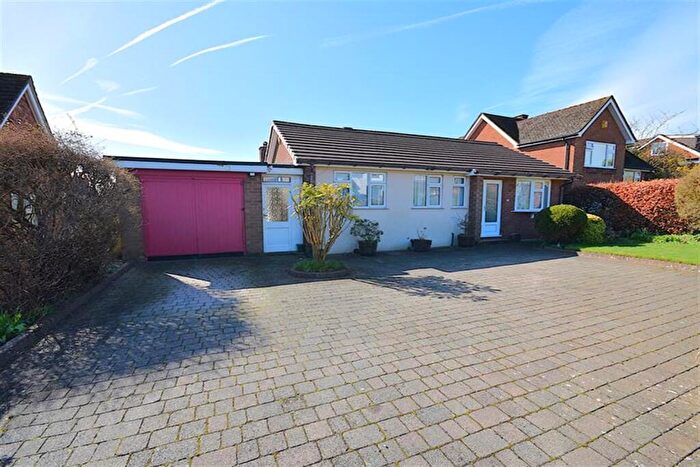 3 Bedroom Detached Bungalow For Sale In Park Mount Drive, Macclesfield, SK11