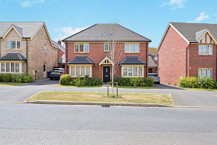 4 Bedroom Detached House For Sale In Home Farm Drive, Boughton, Northampton, NN2