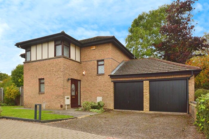 4 Bedroom Detached House For Sale In Trubys Garden, Coffee Hall, Milton Keynes, MK6