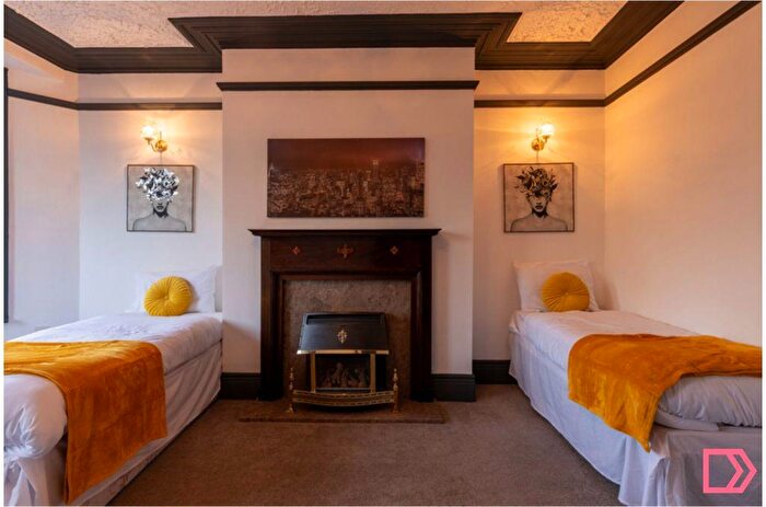 4 Bedroom Maisonette To Rent In St Mary's Terrace, South Shields, South Tyneside, NE33