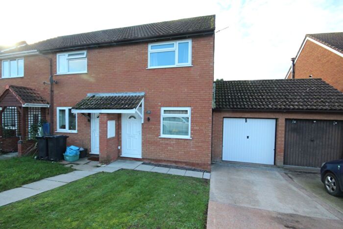 2 Bedroom Terraced House For Sale In Kings Drive, Bridgwater, TA7