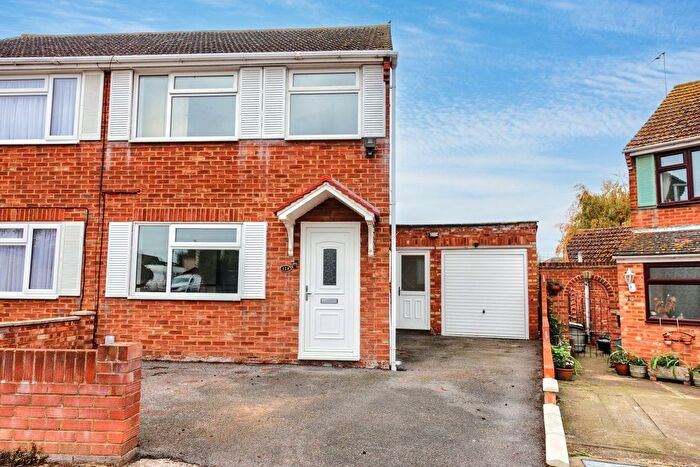 3 Bedroom Semi-Detached House To Rent In Ashley Close, Sheerness, ME12
