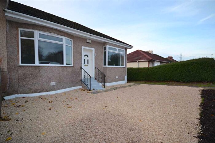 2 Bedroom Semi Detached Bungalow For Sale In Peebles Drive, Rutherglen, Glasgow, G73