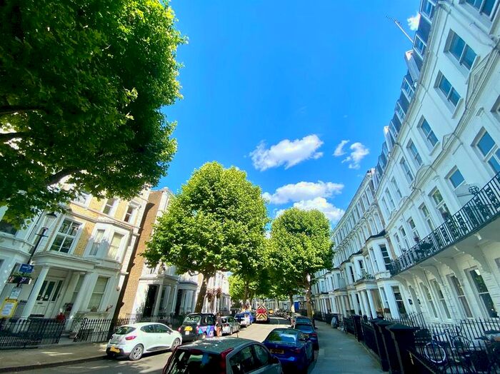 Studio To Rent In Philbeach Gardens, London, SW5