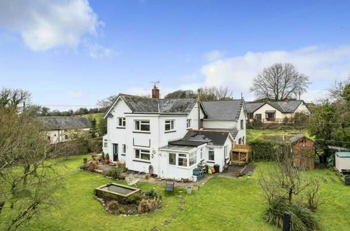 3 Bedroom Semi-Detached House For Sale In Inwardleigh, Okehampton, EX20
