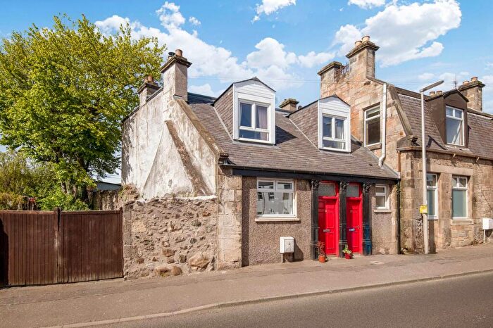 2 Bedroom Flat For Sale In Main Street, Upper Largo, Leven, KY8
