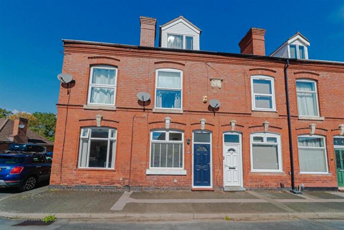 2 Bedroom Terraced House For Sale In Balaclava Road, Kings Heath, Birmingham, B14
