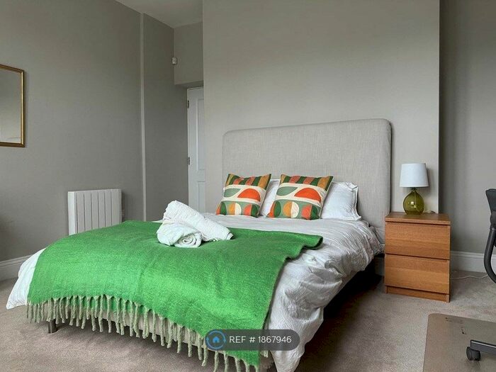 2 Bedroom Flat To Rent In Court Lane, Durham, DH1