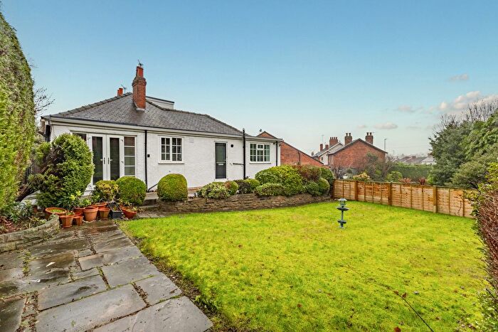 3 Bedroom Bungalow For Sale In Horbury Road, Wakefield, WF2