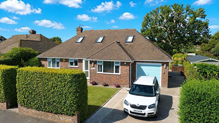 3 Bedroom Detached House For Sale In Reedswood Road, Broad Oak, TN31