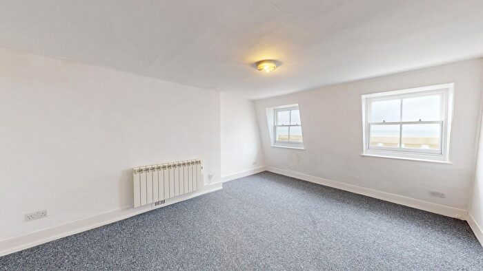 2 Bedroom Flat To Rent In Marine Parade, Brighton, BN2