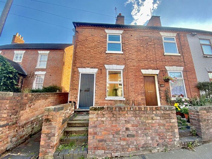 2 Bedroom End Of Terrace House For Sale In Horninglow Road North, Burton Upon Trent, DE13