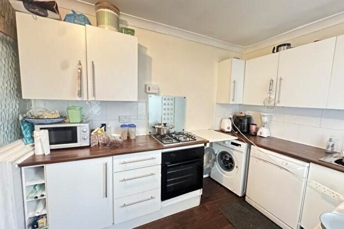 2 Bedroom Terraced House To Rent In Merthyr Street Cardiff, CF24