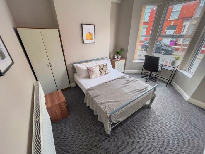 4 Bedroom Terraced House To Rent In Alderson Road, L15