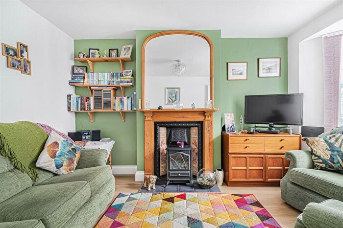 3 Bedroom Terraced House For Sale In Brooklyn Road, Seaford, BN25