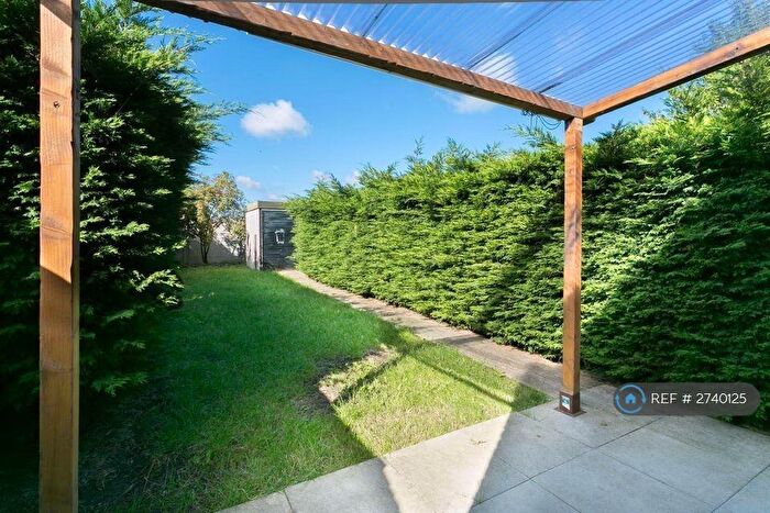 3 Bedroom Semi Detached House To Rent In Perth Road, London, N22