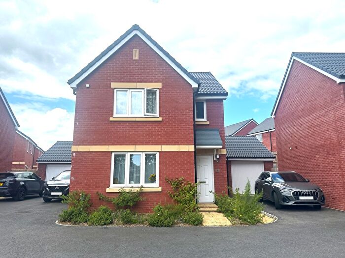 3 Bedroom Detached House To Rent In Shelduck Way, Dawlish, EX7