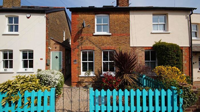 3 Bedroom Semi Detached House To Rent In Forest Road, Loughton, IG10