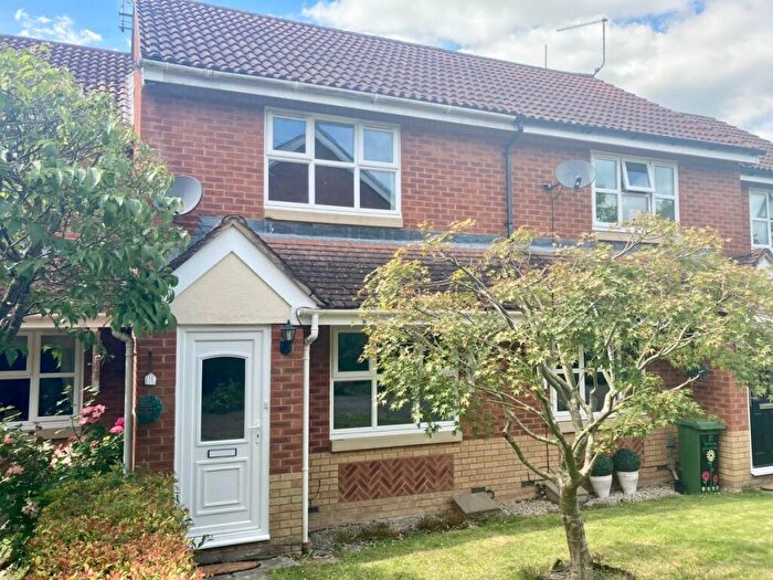 2 Bedroom Terraced House To Rent In Holbrook School Lane, Horsham, RH12