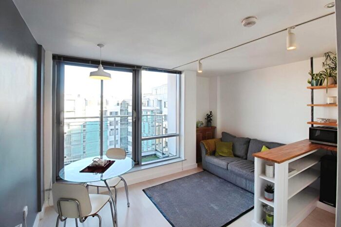 1 Bedroom Flat To Rent In Manor Mills, Ingram Street, Leeds, West Yorkshire, LS11