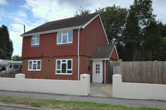 3 Bedroom Detached House To Rent In Peartree Lane, Bexhill On Sea TN39