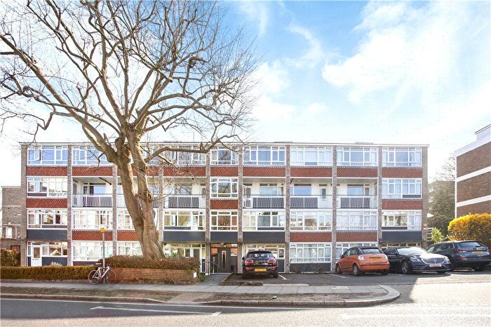 2 Bedroom Flat For Sale In Kersfield Road, London, SW15
