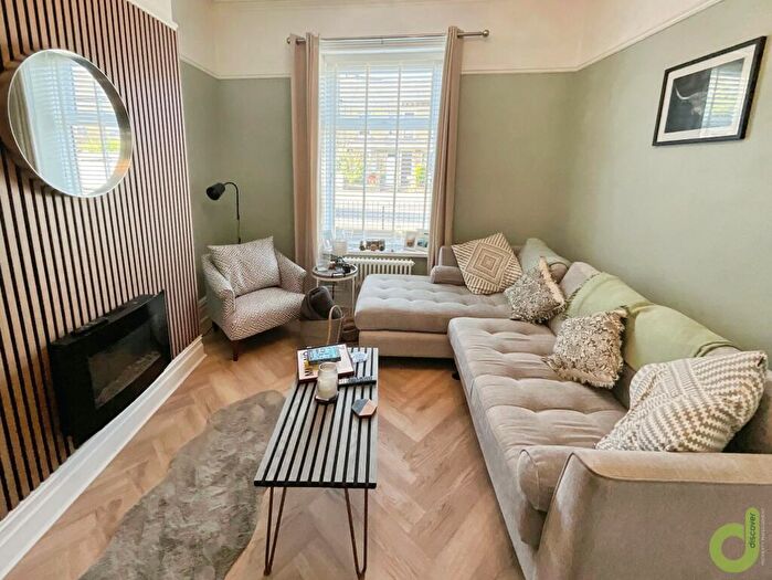 3 Bedroom Terraced House To Rent In Blackburn Road, Darwen, BB3