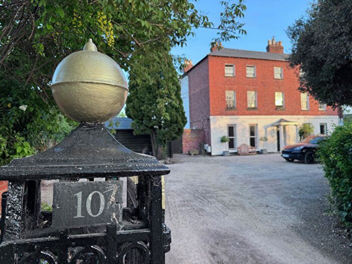 5 Bedroom Semi-Detached House To Rent In Aylestone Hill, Hereford, HR1