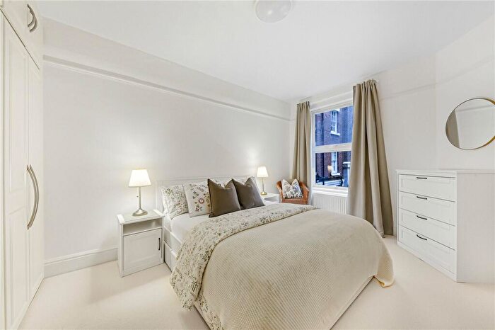 2 Bedroom Apartment To Rent In Grove End Road, London, NW8