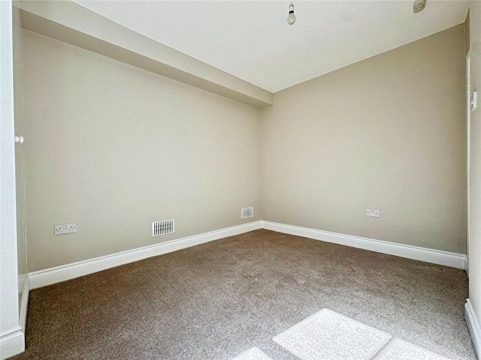 1 Bedroom Flat For Sale In Lime Hill Road, Tunbridge Wells, Kent, TN1