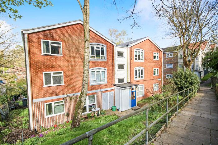 2 Bedroom Flat For Sale In Ladbrooke Place, Norwich, NR1
