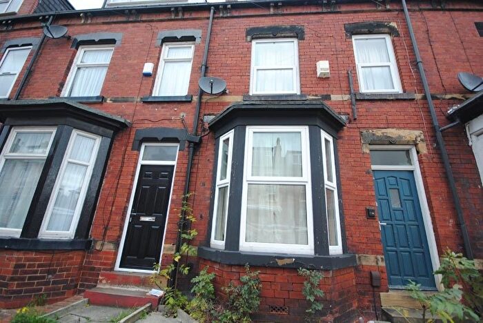 7 Bedroom Semi-Detached House To Rent In Richmond Mount, Leeds, LS6