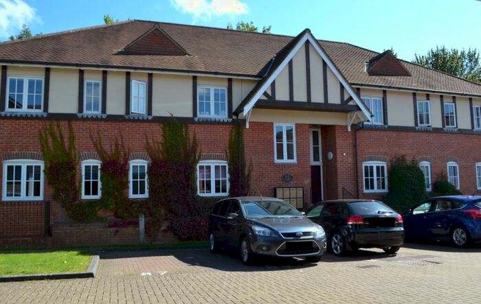 2 Bedroom Apartment To Rent In Lower Village Haywards Heath, RH16