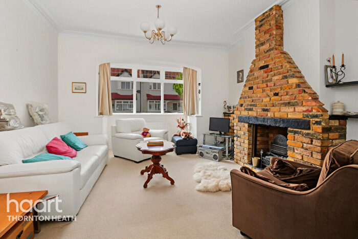 3 Bedroom Semi-Detached House For Sale In Wharfedale Gardens, Thornton Heath, CR7