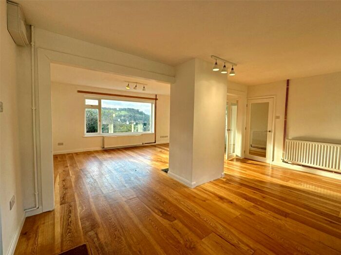 3 Bedroom Bungalow For Sale In Brynglas, Brecon, Powys, LD3