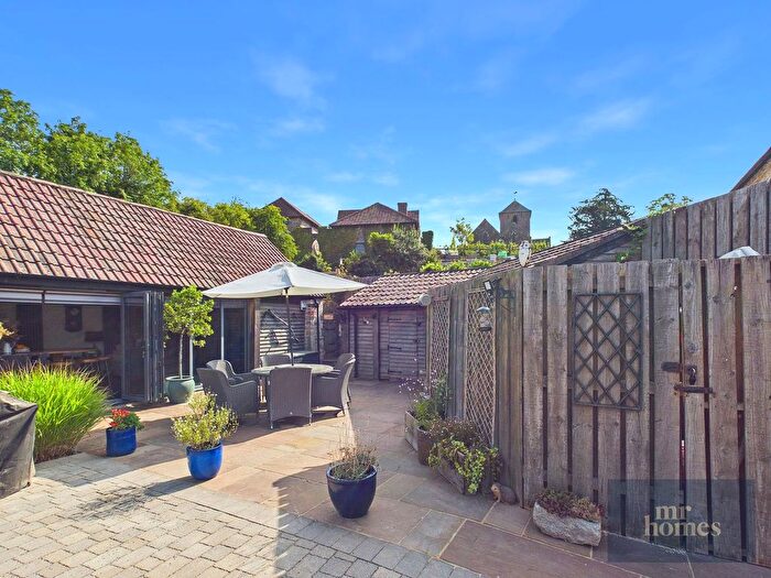 4 Bedroom Barn Conversion For Sale In Penhow, Caldicot, NP26