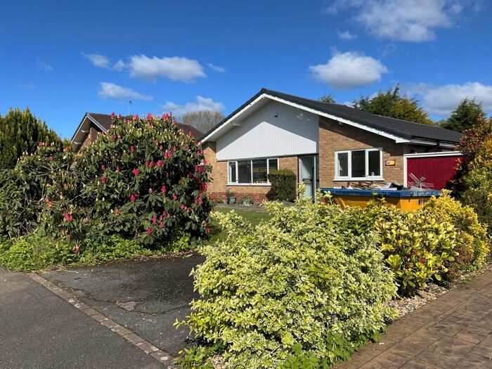 3 Bedroom Bungalow To Rent In Dudlows Green Road, Warrington, WA4