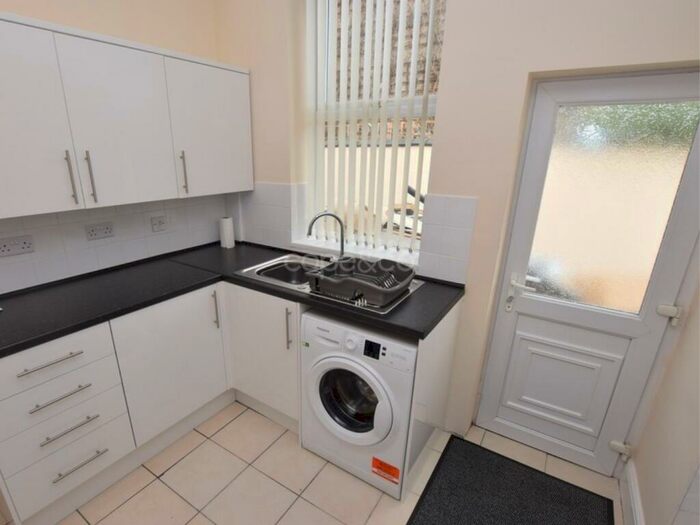 1 Bedroom Flat To Rent In Charnwood Street, Derby, Derbyshire, DE1