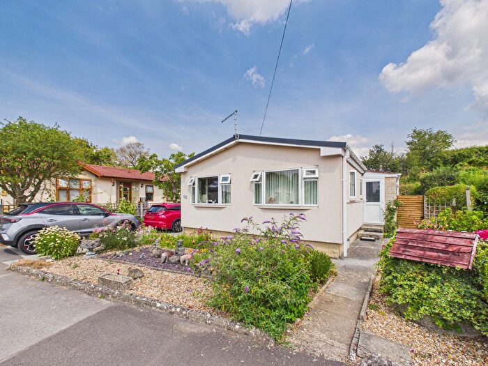 2 Bedroom Park Home For Sale In Primrose Hill, Charlton Mackrell, TA11
