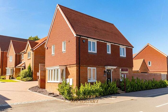 3 Bedroom Detached House For Sale In Butlers Way, East Grinstead, RH19