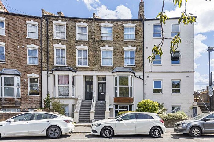 1 Bedroom Flat For Sale In Ennis Road, London, N4